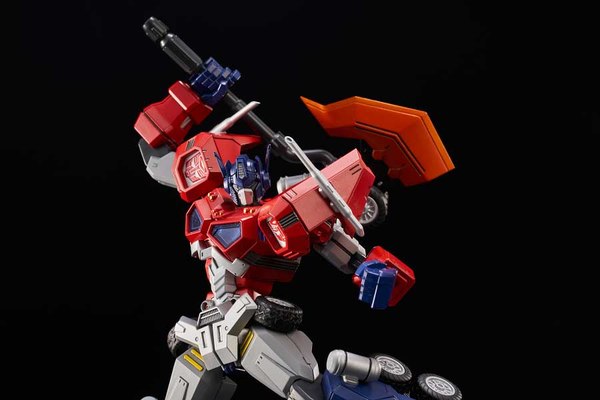 Flame Toys Optimus Prime Furai Model Kit Transformers Release From Bluefin  (9 of 15)